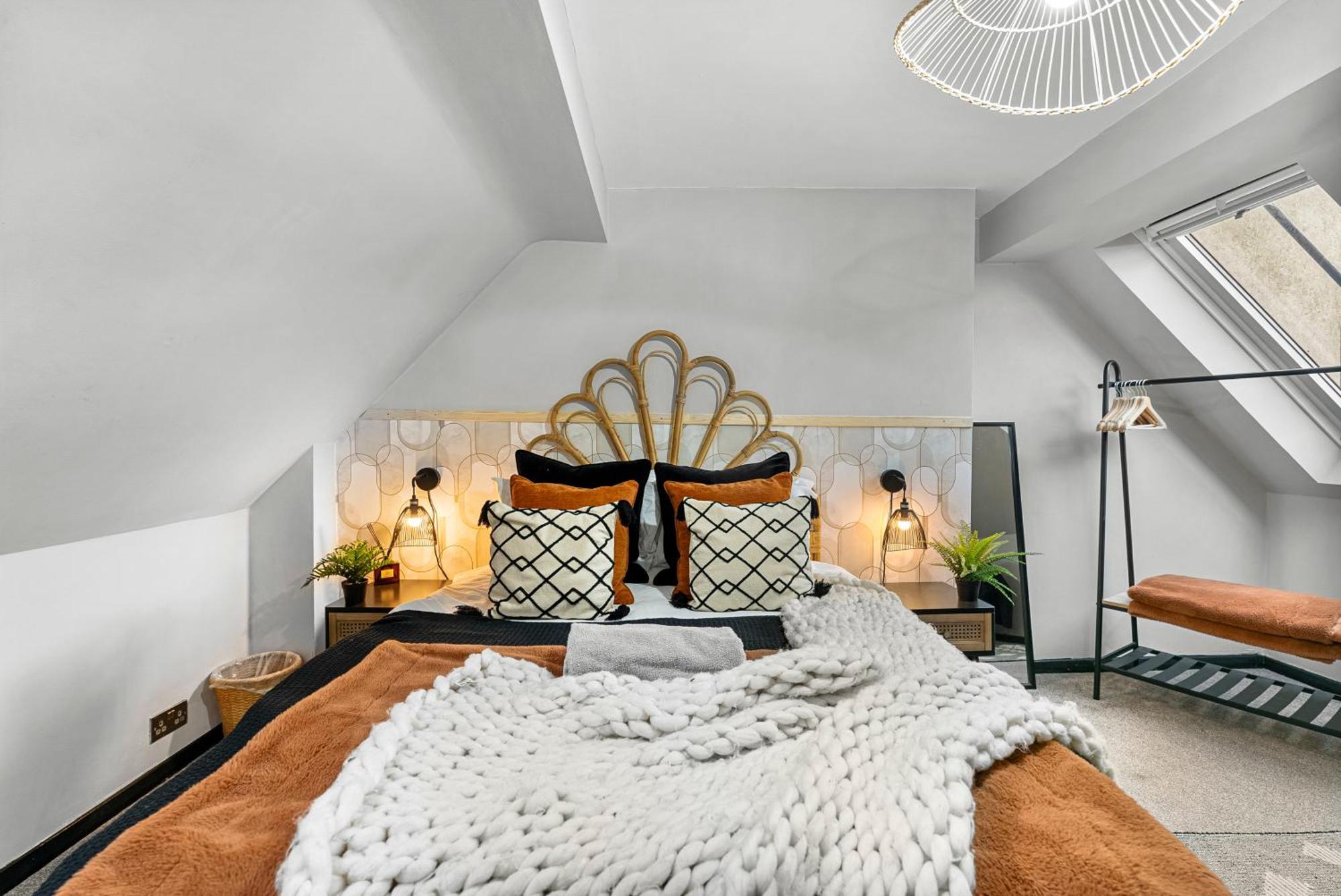 30 Percent Off! Elegant Cottage Of Whitby - Sleeps 5 Экстерьер фото