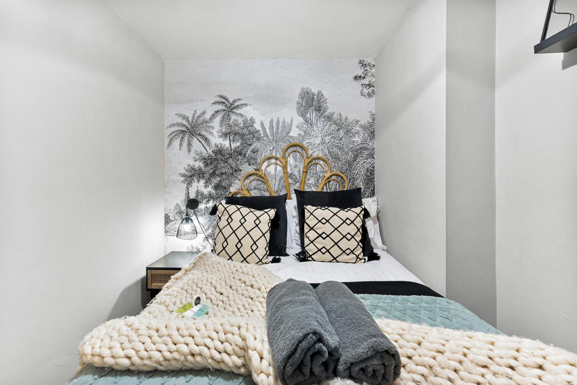 30 Percent Off! Elegant Cottage Of Whitby - Sleeps 5 Экстерьер фото