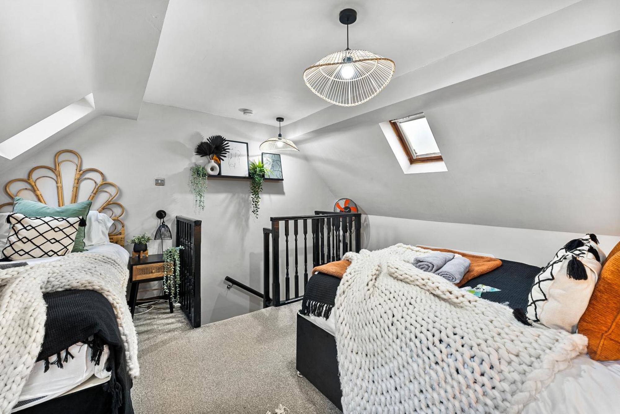 30 Percent Off! Elegant Cottage Of Whitby - Sleeps 5 Экстерьер фото